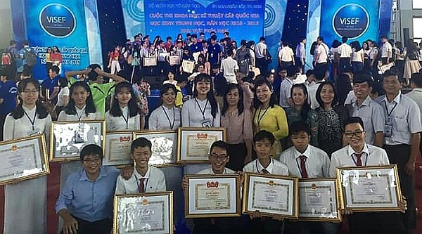 Bến Tre đạt 6 giải thưởng tại hội thi Khoa học kỹ thuật cấp Quốc gia dành cho học sinh trung học khu vực phía Nam 